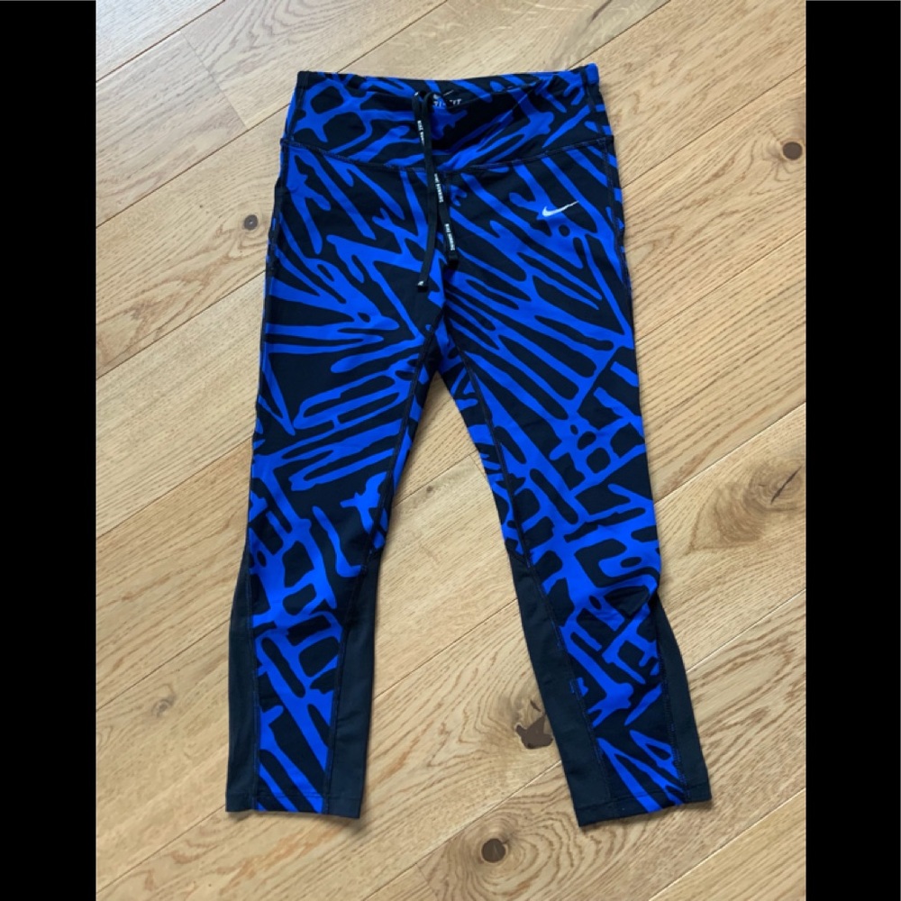 Nike Crop Leggings